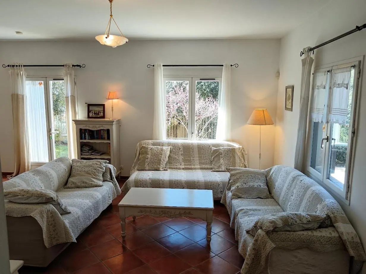 Holiday home Maison De Vacances Avec Piscine Privative, Oustau Des Oliviers Vue Dominante Colorado Provencal Rustrel France