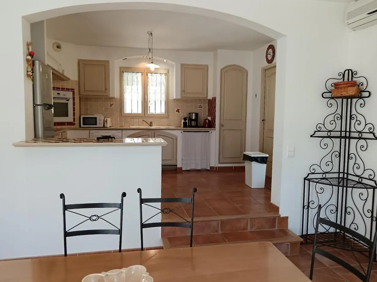 Maison De Vacances Avec Piscine Privative, Oustau Des Oliviers Vue Dominante Colorado Provencal Rustrel 0*,